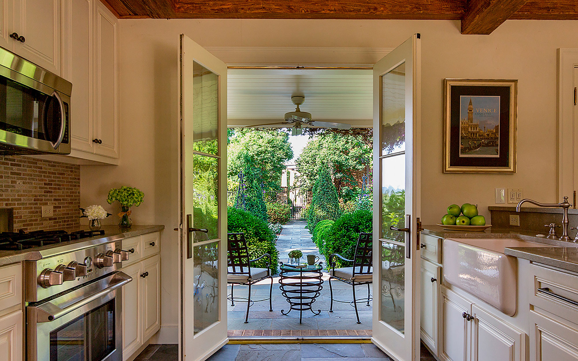 Greenwood Guest Cottage<br />
