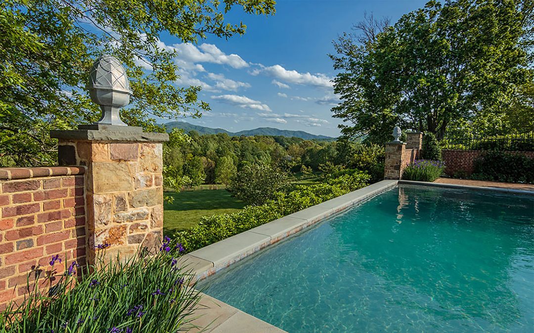 Pools & Water Features