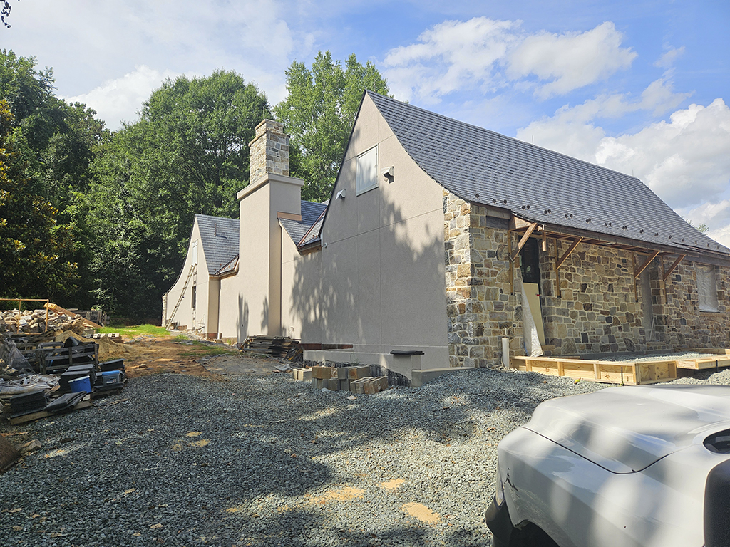 Stucco progress on poolhouse.