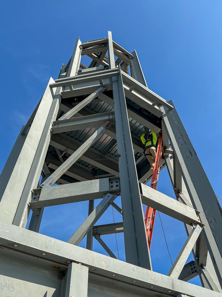 Steel tower structure